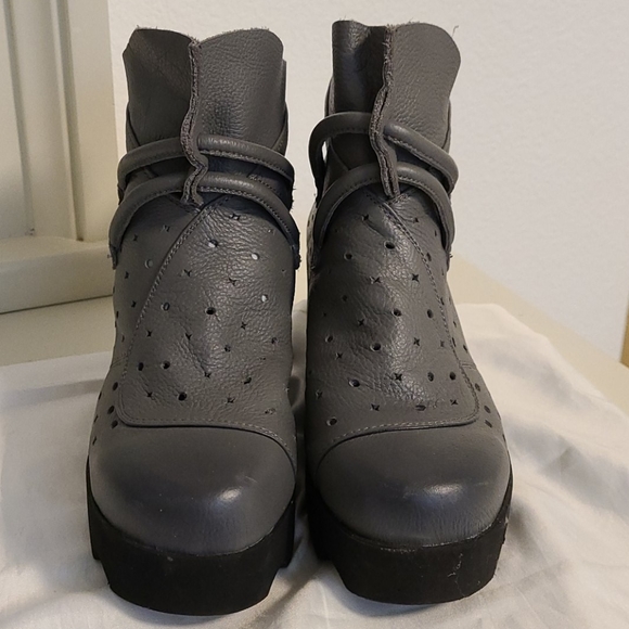 Booties - Picture 2 of 4